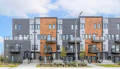 Condo Townhouse in Toronto