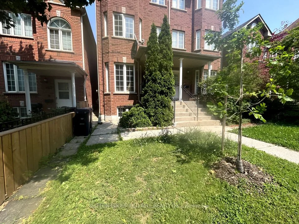 161 Laughton Avenue, Toronto W03, ON M6N 2X4
