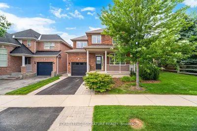 Detached in Oakville