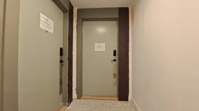 Condo Apartment in Mississauga