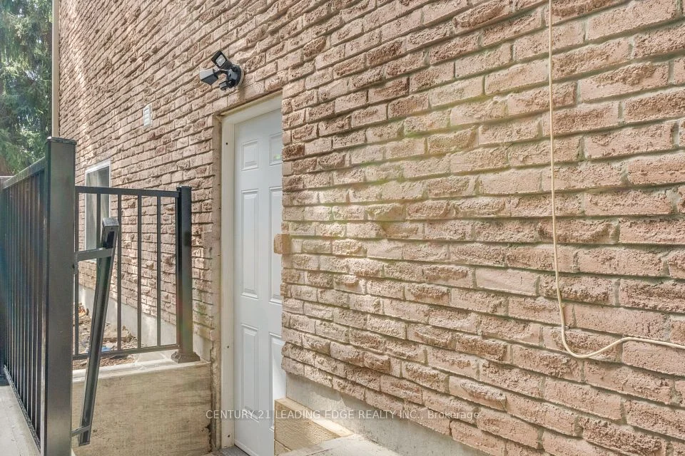 908 Bexhill Road Basement, Mississauga, ON L5H 3L1