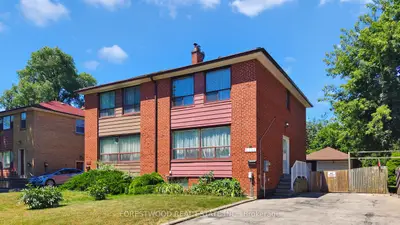 Semi-Detached in Mississauga