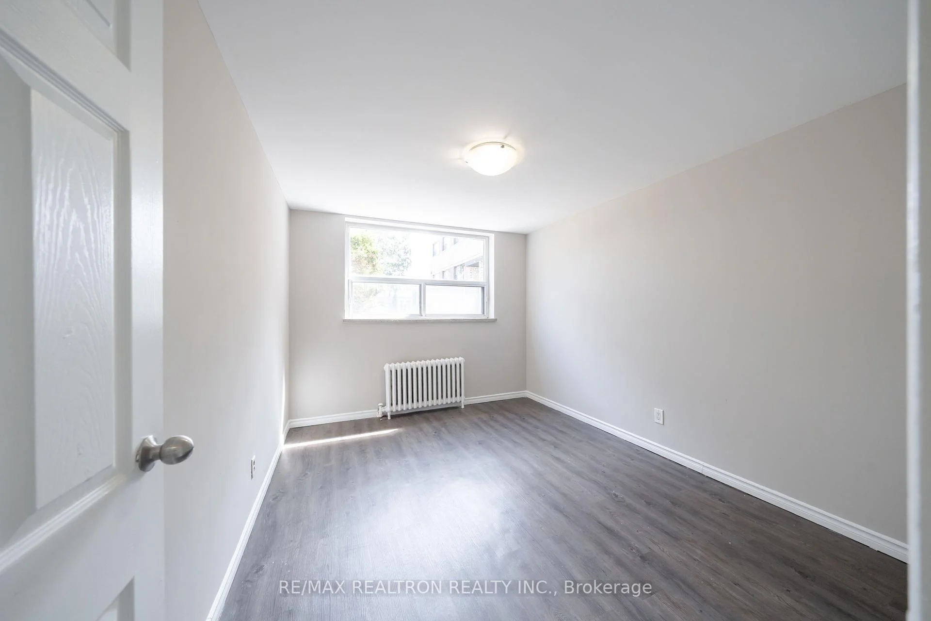 2049 Prospect Street 54, Burlington, ON L7R 1Z2