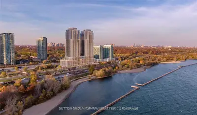 Condo Apartment in Toronto