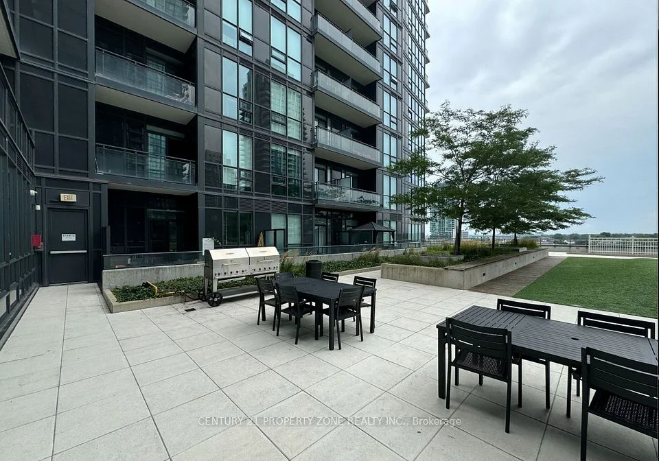 510 Curran Place 211, Mississauga, On L5b 0j8