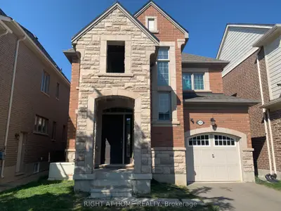 Detached in Oakville