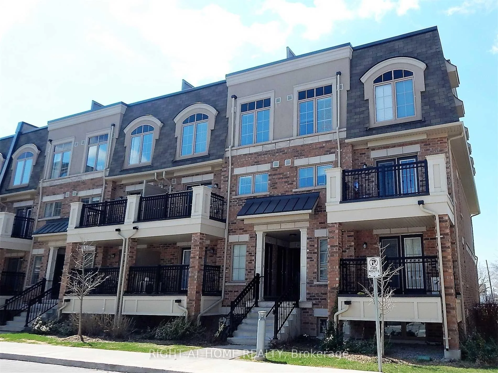 2441 Greenwich Drive 80, Oakville, ON L6M 0S3