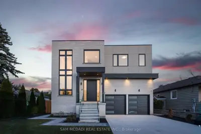 Detached in Oakville