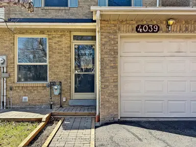 Semi-Detached in Mississauga