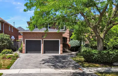 Detached in Oakville