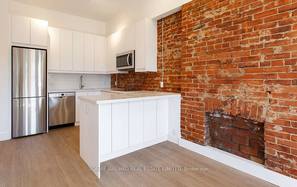 415 Roncesvalles Avenue 4, Toronto W01, ON M6R 2N1