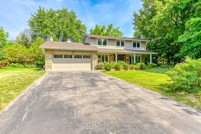 Detached in Oakville