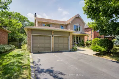 Detached in Oakville