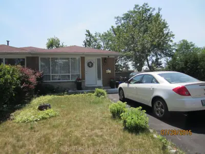 Semi-Detached in Mississauga
