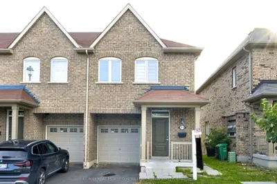 Condo Townhouse in Brampton