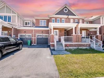 Att/Row/Townhouse in Brampton