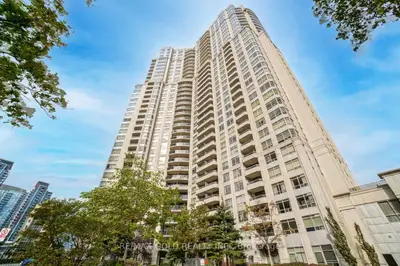 Condo Apartment in Mississauga