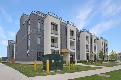 Condo Townhouse in Oakville