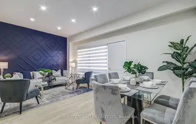 Condo Townhouse in Toronto