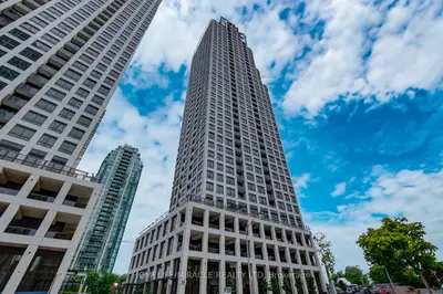 Condo Apartment in Mississauga