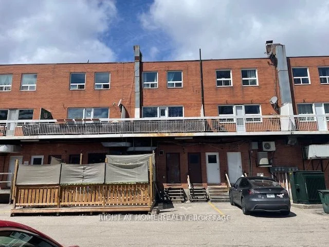 1852 Lakeshore Road W 2, Mississauga, ON L5J 1J7