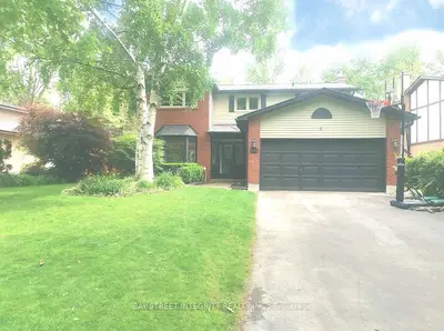 Detached in Oakville