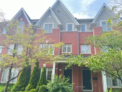 Condo Townhouse in Toronto