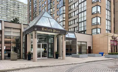 Condo Apartment in Mississauga