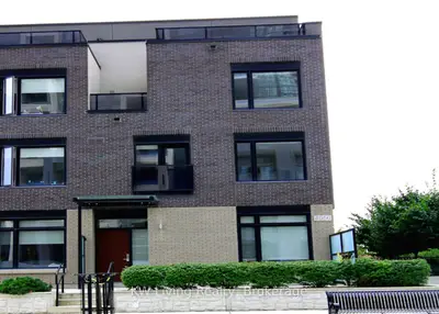 Condo Townhouse in Mississauga