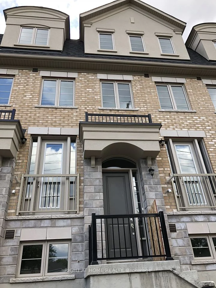 1030B Islington Avenue 174, Toronto W08, ON M8Z 0E5