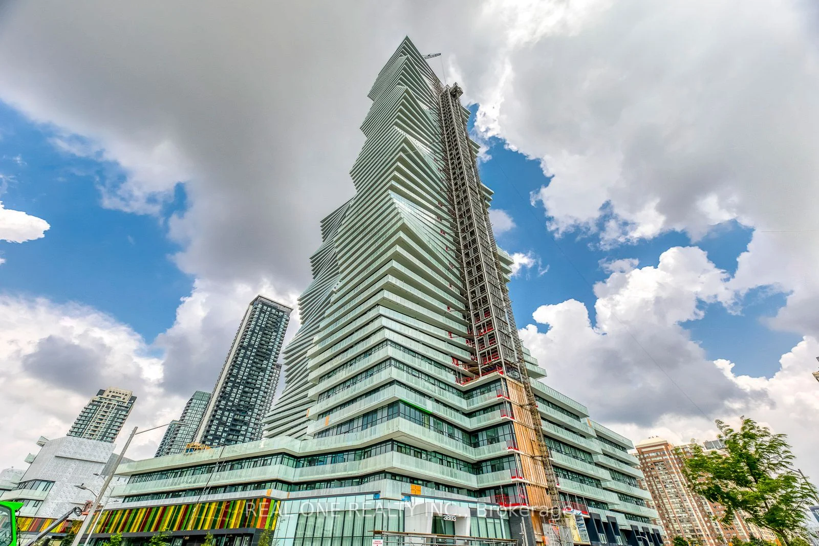 3883 Quartz Road 6015, Mississauga, On L5b 0m4