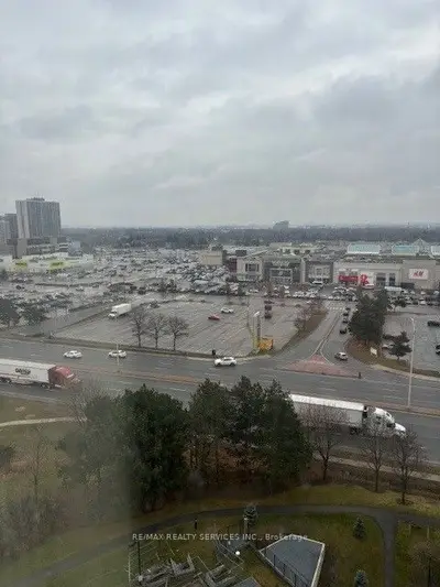 Condo Apartment in Brampton