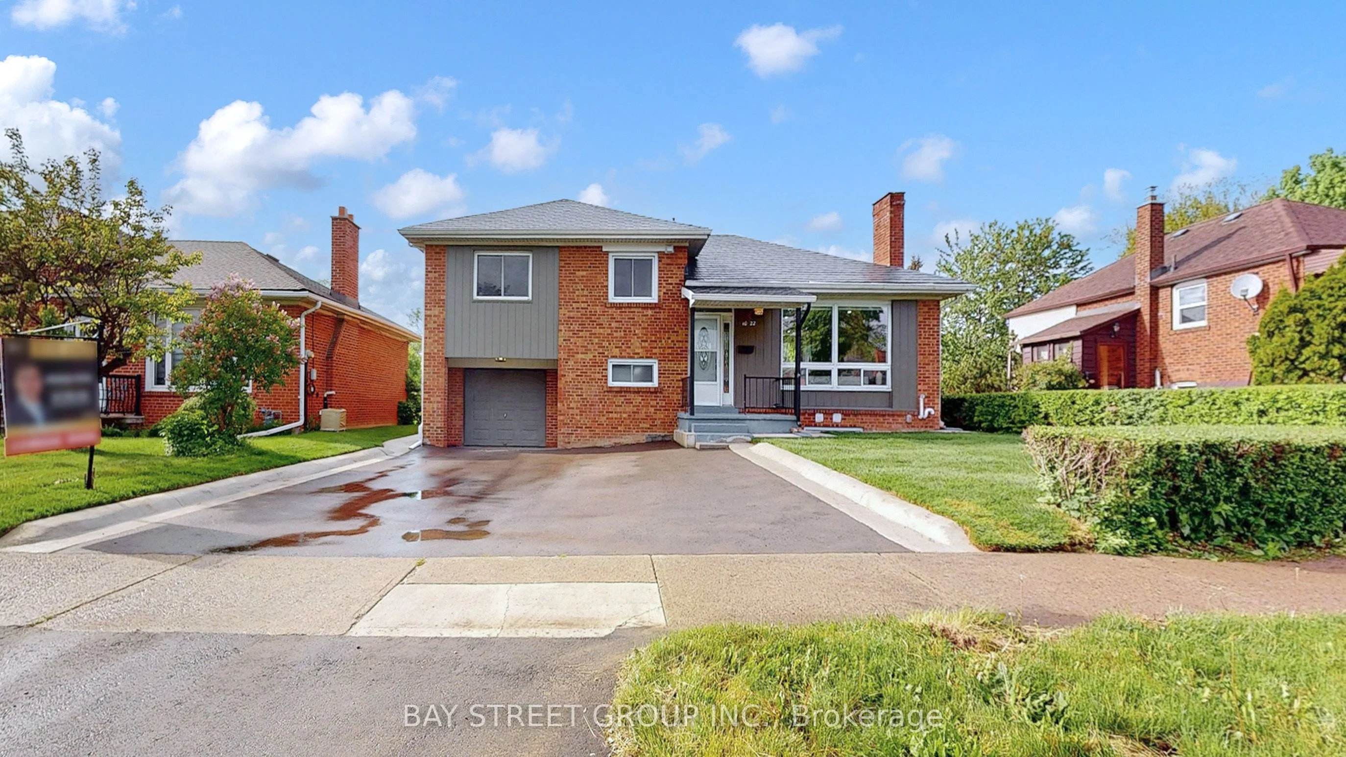 4022 Bloor Street W Main Floor, Toronto W08, ON M9B 1M5