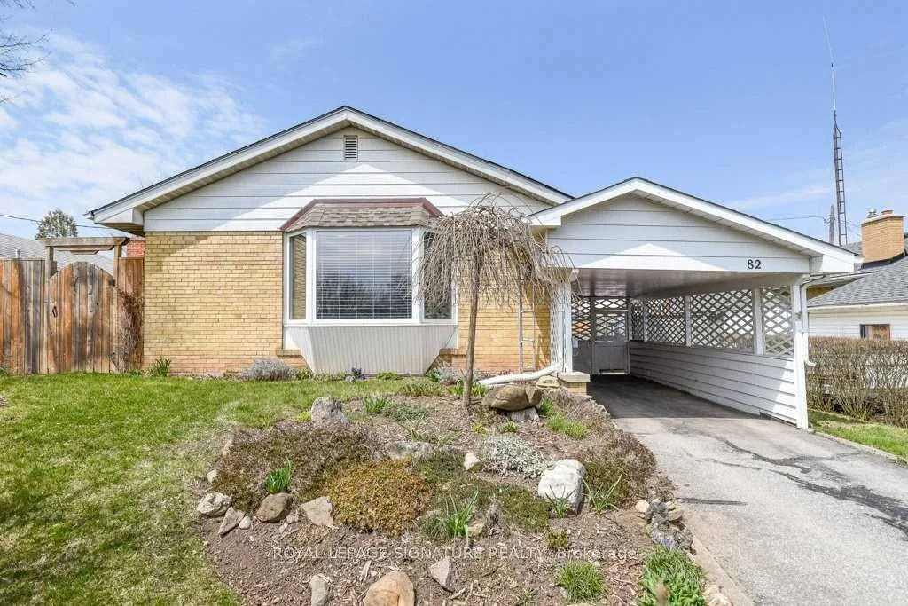 82 Roseford Terrace, Halton Hills, ON L7J 2L3