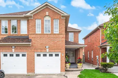 Semi-Detached in Brampton