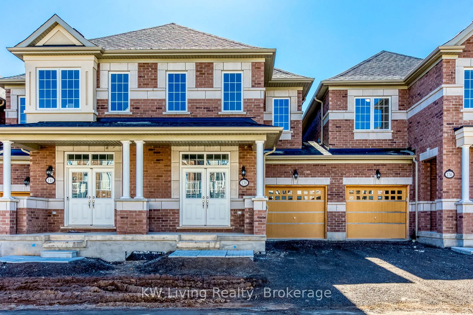 138 Toucan Trail, Oakville, ON L6H 0Y2