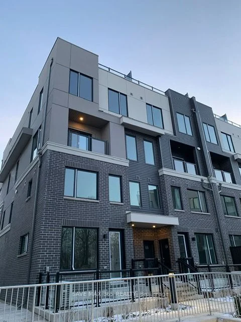 3482 Widdicombe Way 2, Mississauga, ON L5L 0B8