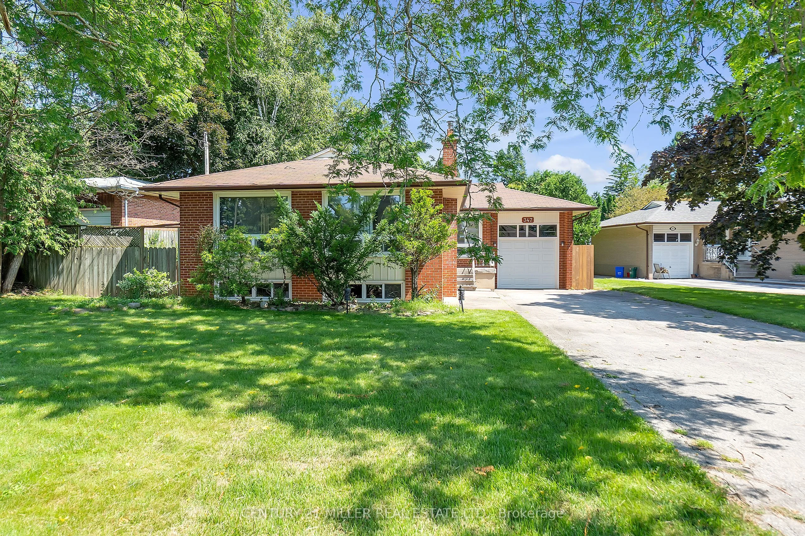 347 Lees Lane, Oakville, ON L6L 4S2