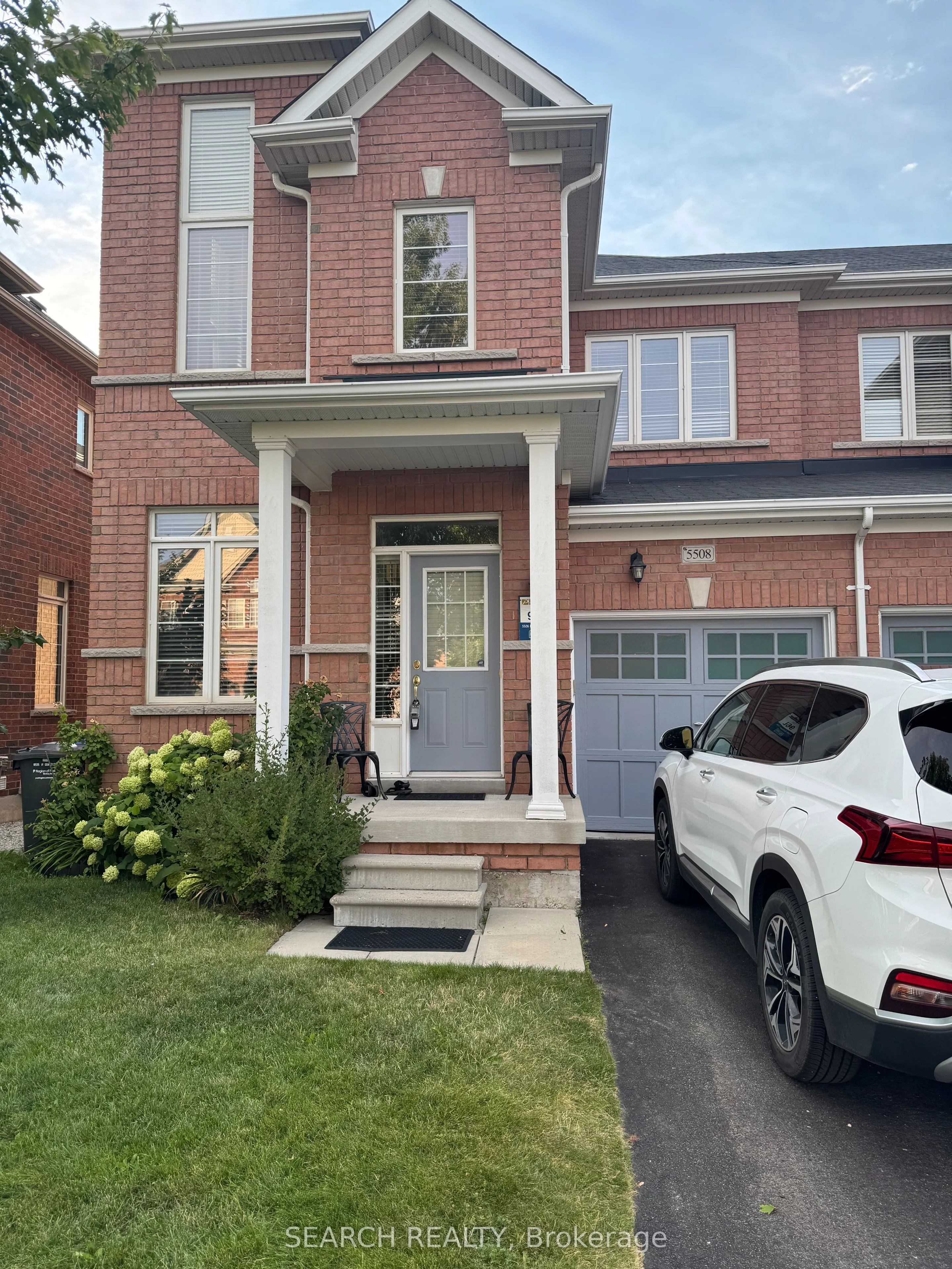 5508 Bellaggio Crescent, Mississauga, ON L5V 0C5