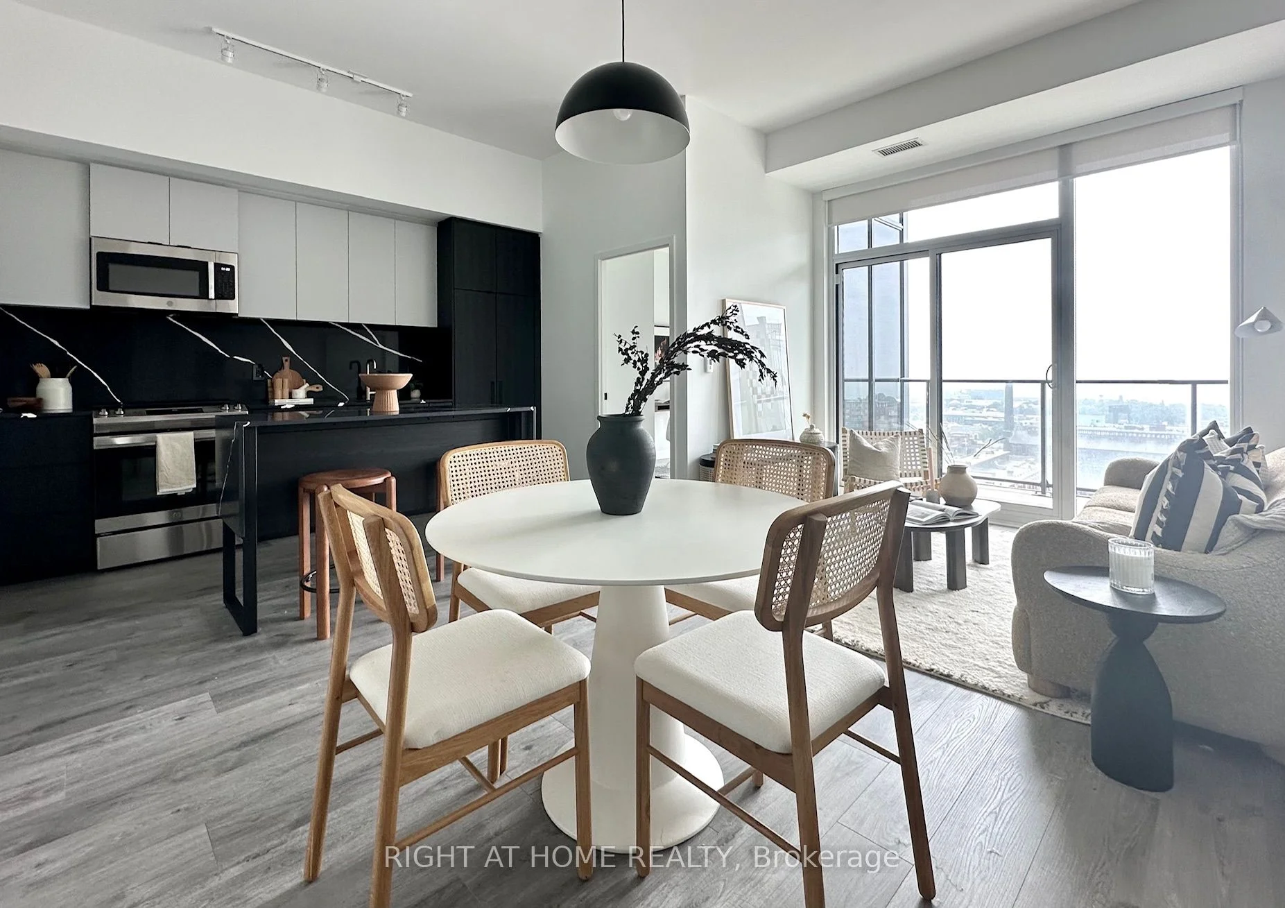 285 Dufferin Street 1119, Toronto W01, ON M6K 0J2