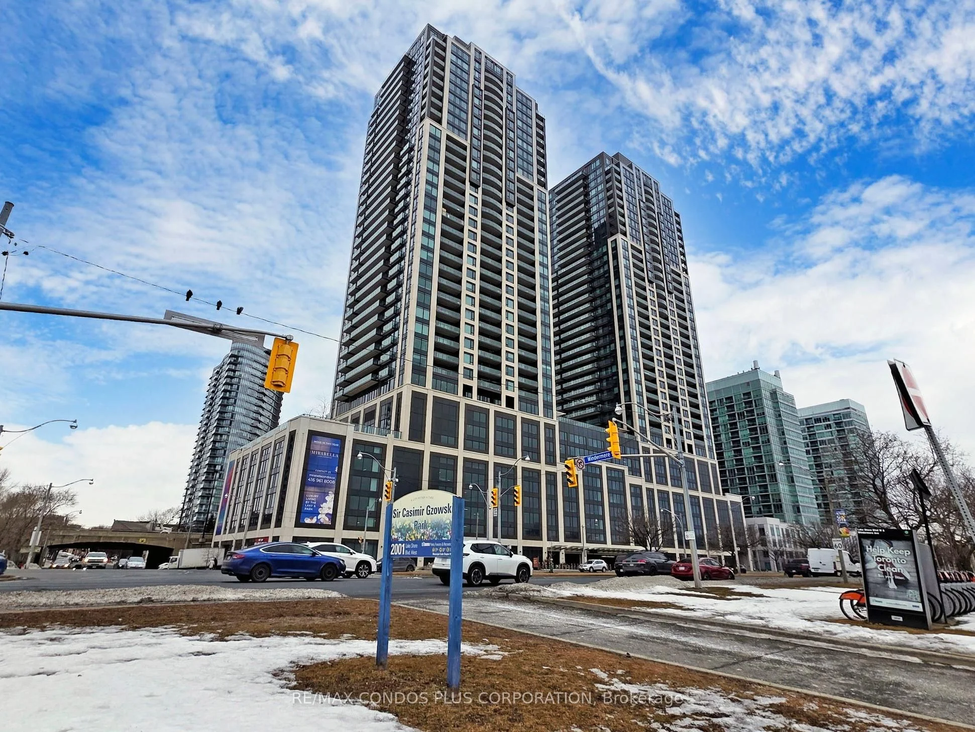 Condo Apartment in Toronto