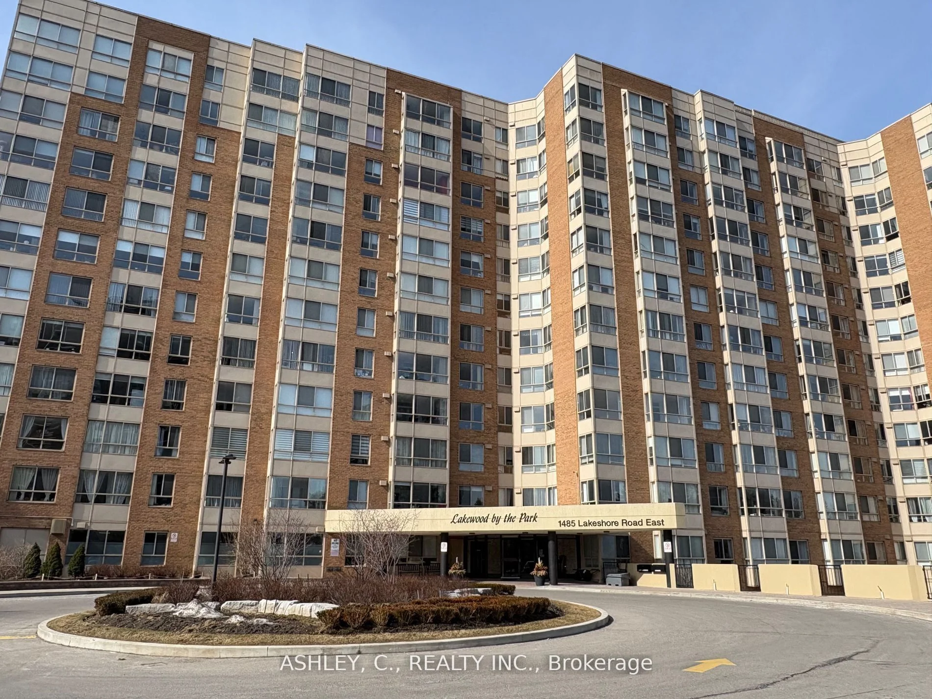 1485 Lakeshore Road E 216, Mississauga, ON L5E 3G2