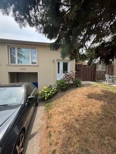 Semi-Detached in Mississauga