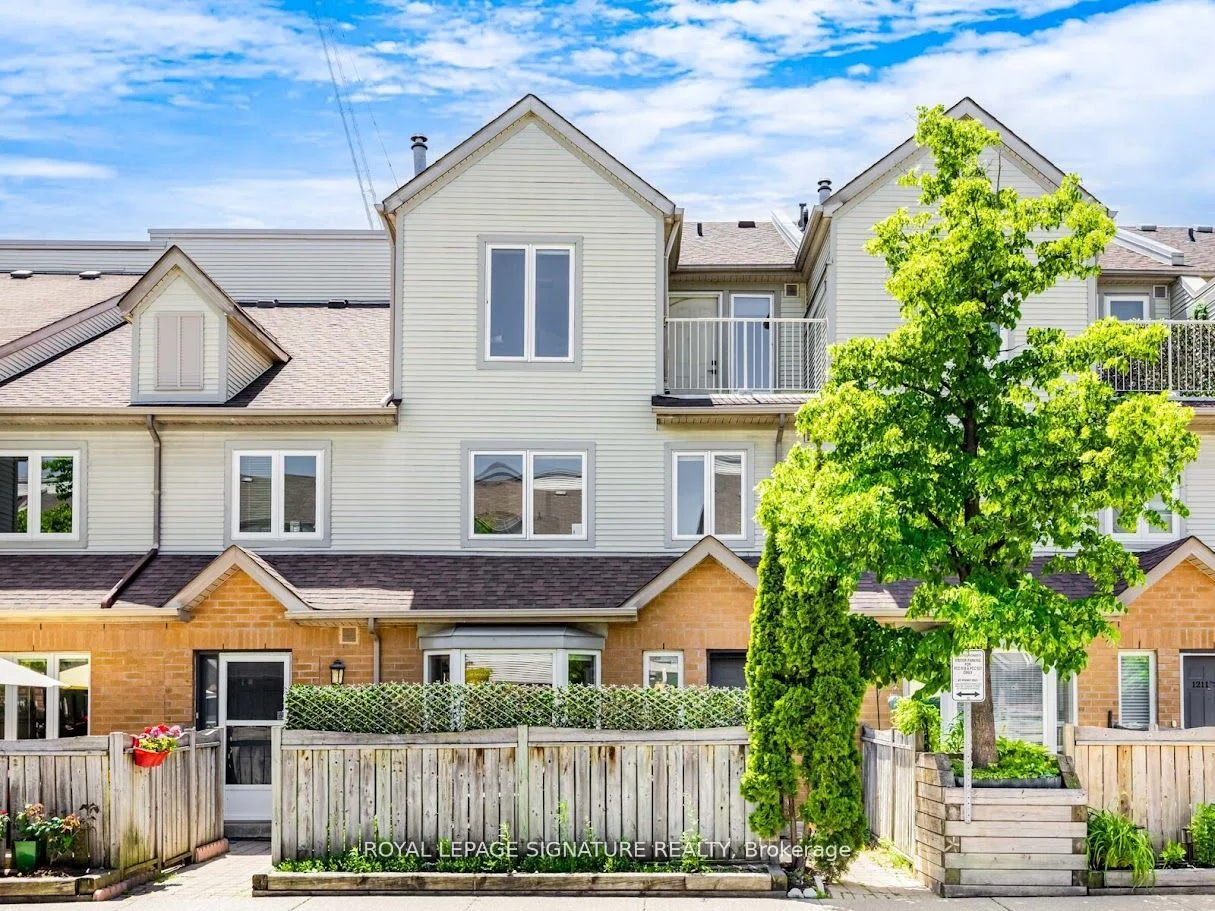 1211 Parkwest Place 13, Mississauga, ON L5E 3J3