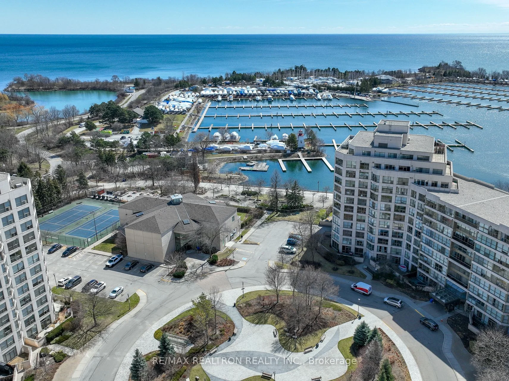 2261 Lake Shore Boulevard W 220, Toronto W06, ON M8V 3X1
