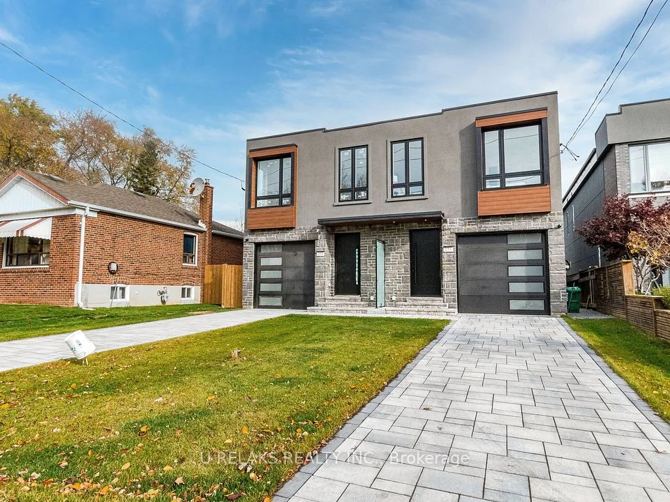 23B Maple Avenue, Mississauga, ON L5H 2S1