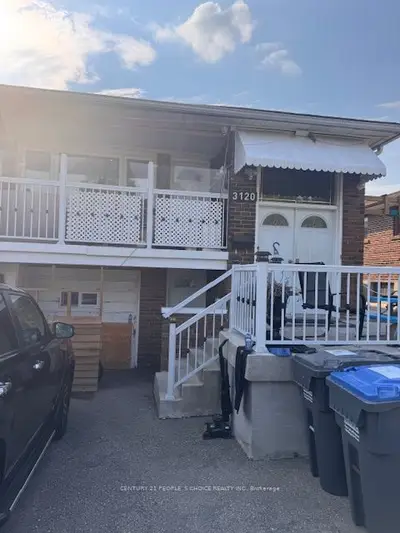 Semi-Detached in Mississauga