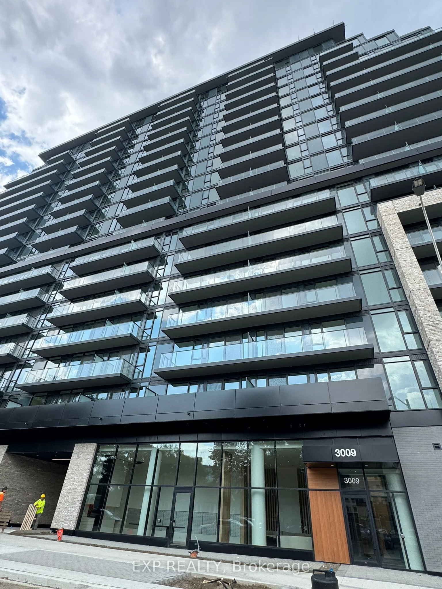 3009 Novar Road 408, Mississauga, ON L5B 0P9