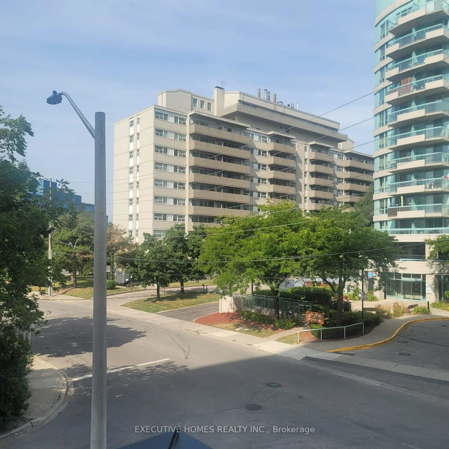 3009 Novar Road SW 220, Mississauga, ON L5B 1H7