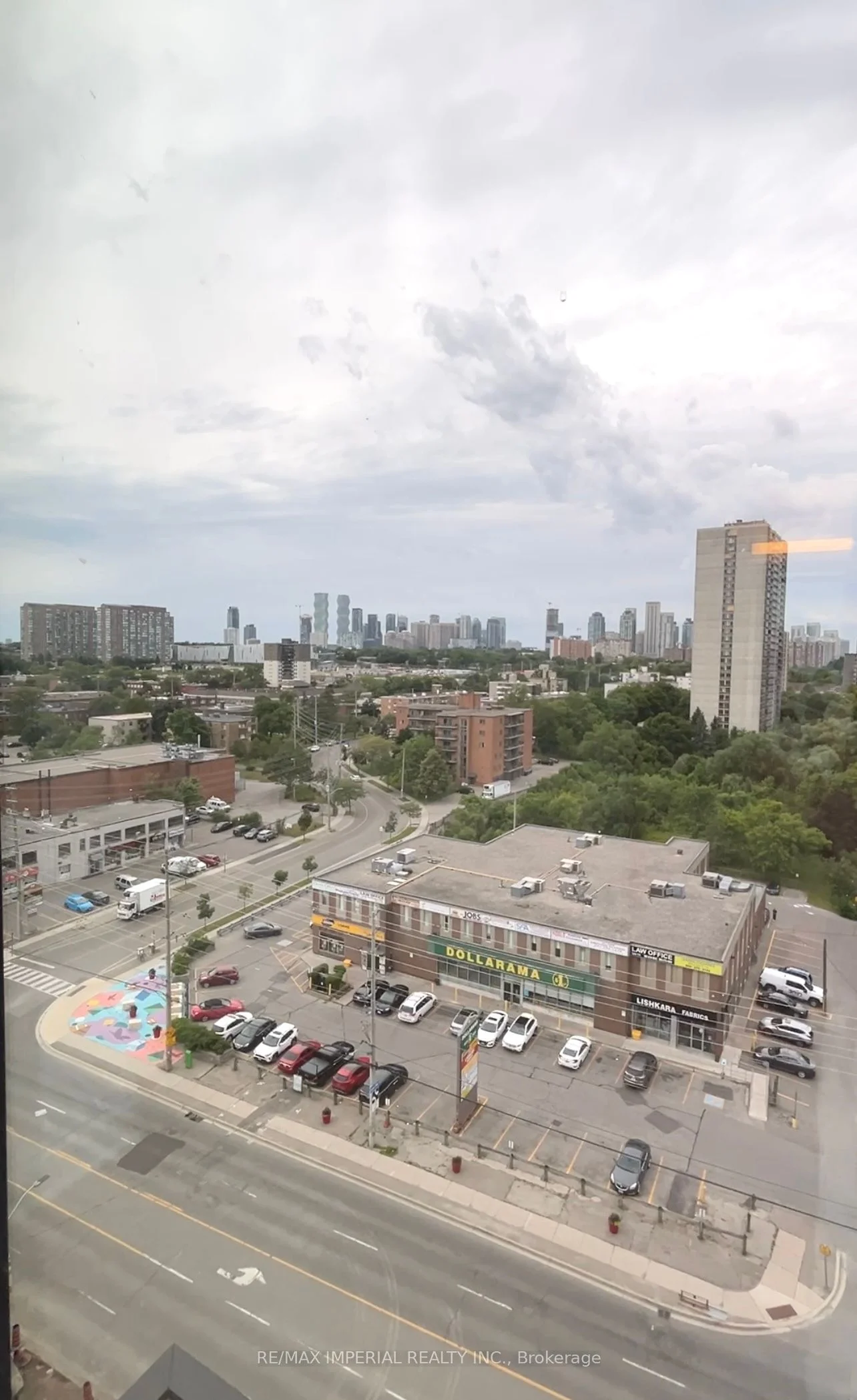 86 Dundas Street 1104, Mississauga, ON L5A 0B1